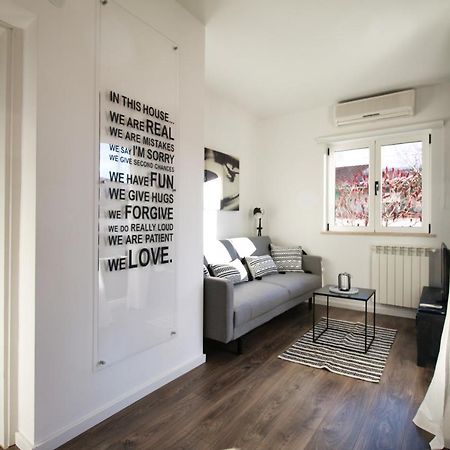 Apartment Margita โรวีน ภายนอก รูปภาพ