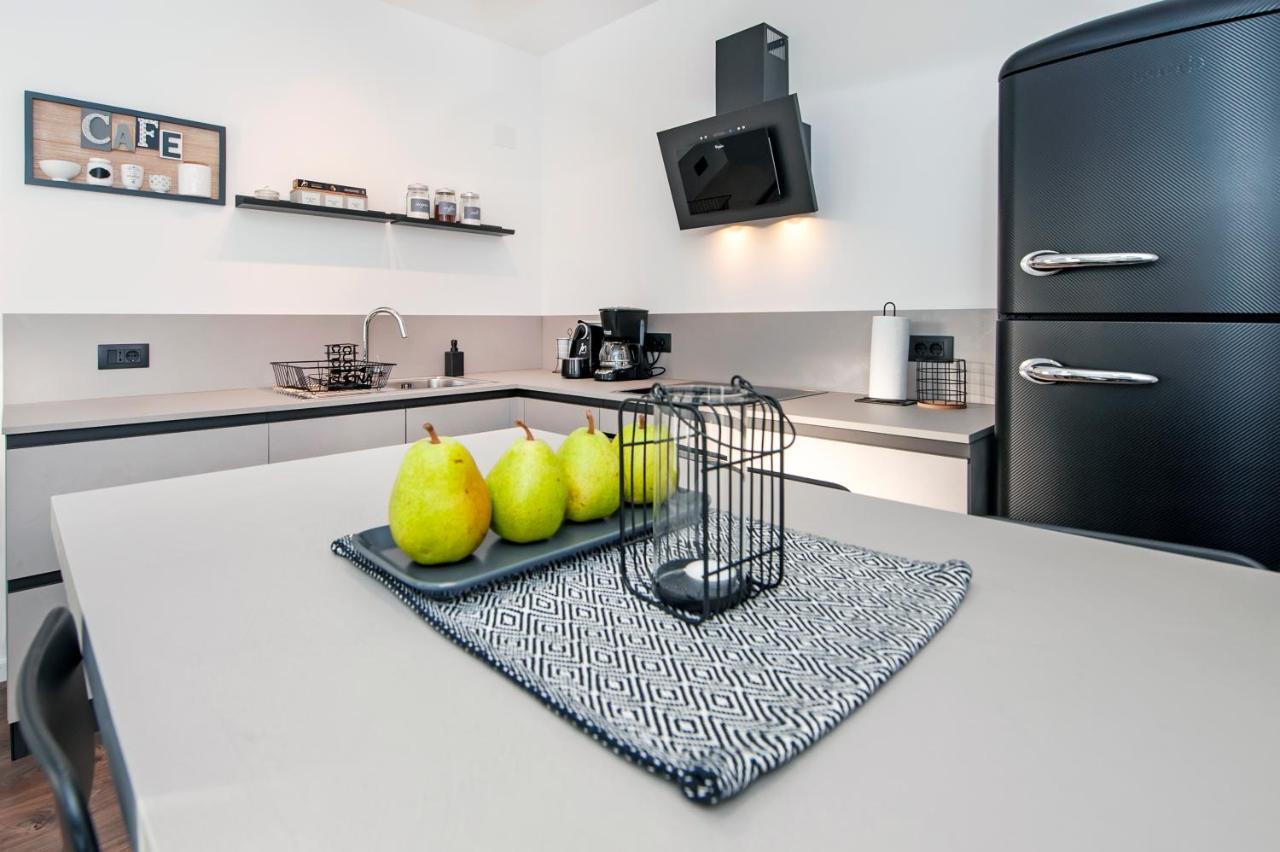 Apartment Margita โรวีน ภายนอก รูปภาพ