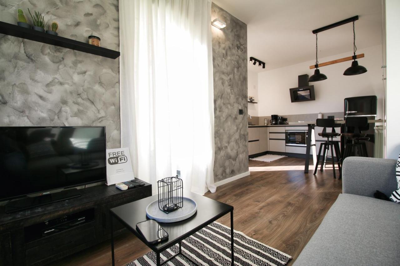 Apartment Margita โรวีน ภายนอก รูปภาพ